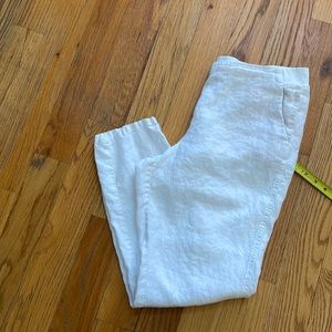 J. Jill white linen pant with beige lined pockets.  Pull on, size Medium.